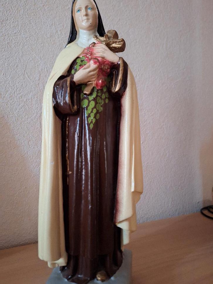 BEELD v.d. H. Thérese van Lisieux (NIEUW) 2de beeldje Gratis, Antiek en Kunst, Antiek | Religieuze voorwerpen, Ophalen