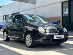 Volkswagen Polo 1.4i | AIRCO | GARANTIE (bj 2002, automaat), Stof, Zwart, 4 cilinders, Climate control