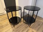 2 ÄSPERÖD bijzettafels / nachtkastjes - Zwart/glas 45 cm, Huis en Inrichting, Tafels | Bijzettafels, Ophalen, Minder dan 55 cm
