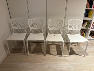 4 witte Viento stoelen van Bonaldo beschikbaar voor biedingen