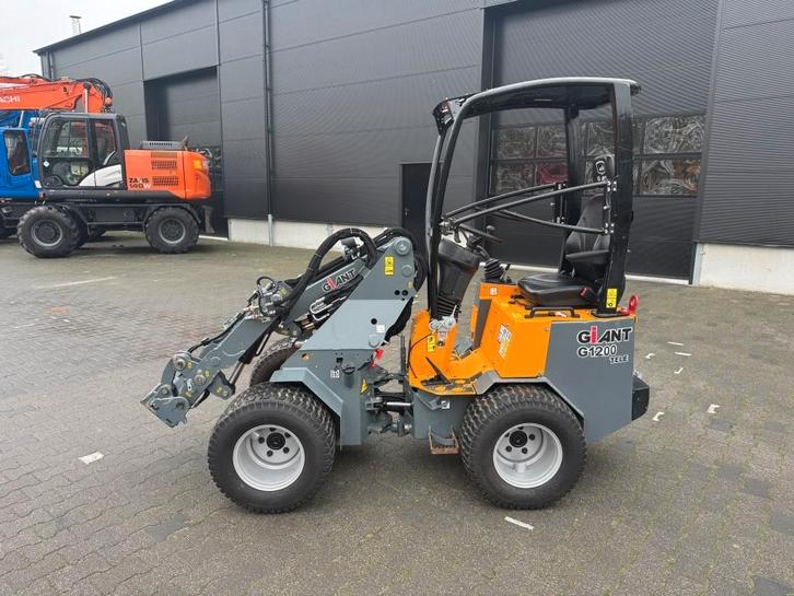 Giant G1200 Tele, Zakelijke goederen, Machines en Bouw | Kranen en Graafmachines, Wiellader of Shovel, Ophalen of Verzenden