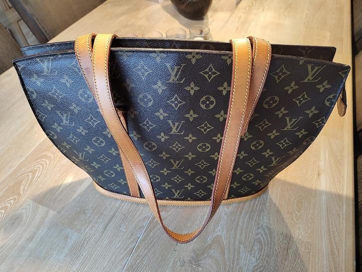 Louis Vuitton Shoulder Bag Babylone – Brown Monogram, Handtassen en Accessoires, Tassen | Damestassen, Gebruikt, Shopper, Bruin