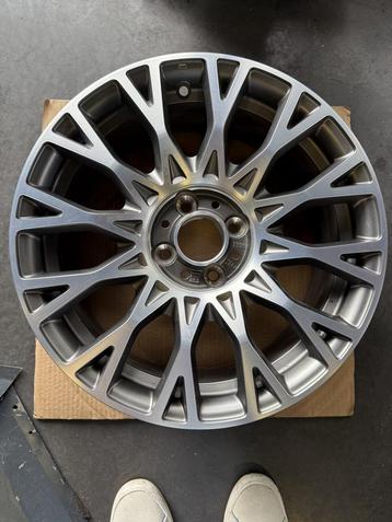 Enkele originele reserve velg nood spoed Fiat Kia  beschikbaar voor biedingen