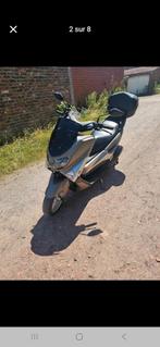 Yamaha nmax 125cc  a vendre cause de santée, Fietsen en Brommers, Scooters | Yamaha, Ophalen