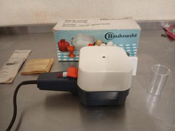 Vintage eierkoker uit de jaren 70  beschikbaar voor biedingen