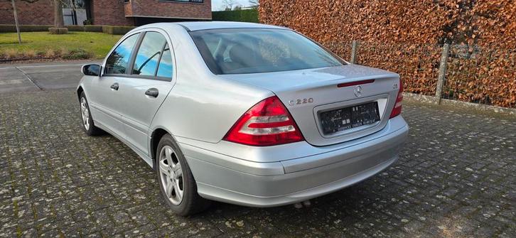 Mercedes C220 CDI Facelift 2006 Automatique, Autos, Mercedes-Benz, Particulier, Classe C, ABS, Airbags, Air conditionné, Bluetooth