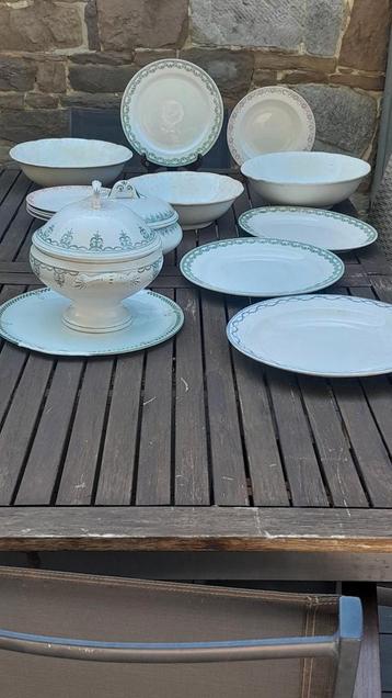 Plats et assiettes boch beschikbaar voor biedingen