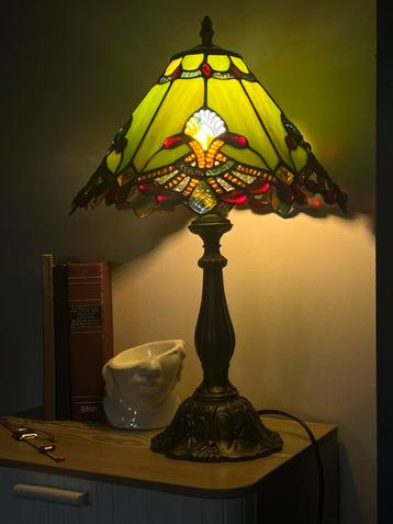 Tiffany Lamp XL beschikbaar voor biedingen
