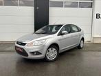 Ford Focus 1.6i in goede staat, Auto's, Ford, Focus, Stof, Zwart, Bedrijf