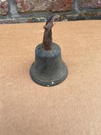 ancien boutique cloche en bronze cuivré diamètre 8,50, Antiquités & Art, Enlèvement ou Envoi