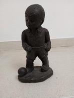 Beeld jongen met voetbal, Antiquités & Art, Art | Sculptures & Bois, Enlèvement
