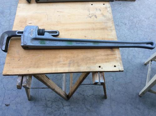 Ridgid pijptang aluminium 36” 900 mm, Doe-het-zelf en Bouw, Gereedschap | Handgereedschap, Zo goed als nieuw, Ophalen