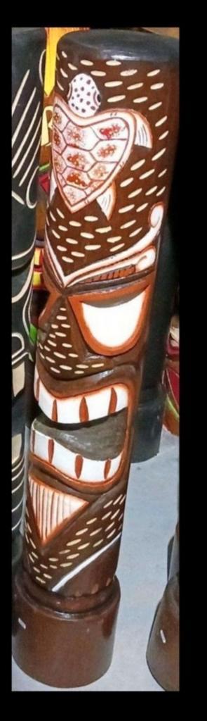 statue totem Tiki tortue 100 cm en bois d albesia, Antiek en Kunst, Kunst | Beelden en Houtsnijwerken, Ophalen of Verzenden