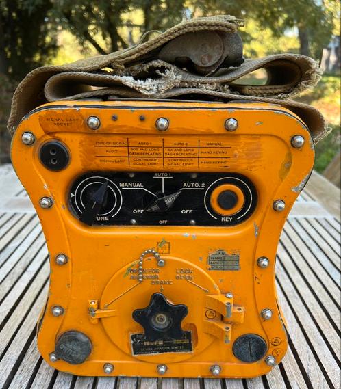 Militaria WO2 - Radio RAF - US Air Force - 1943 - Life Raft, Collections, Objets militaires | Seconde Guerre mondiale, Armée de l'air