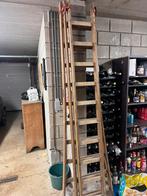 Houten driedubbele ladder, Ophalen, Zo goed als nieuw, Ladder