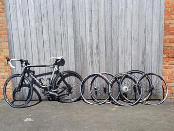 Thompson racefiets met gratis wielenset beschikbaar voor biedingen