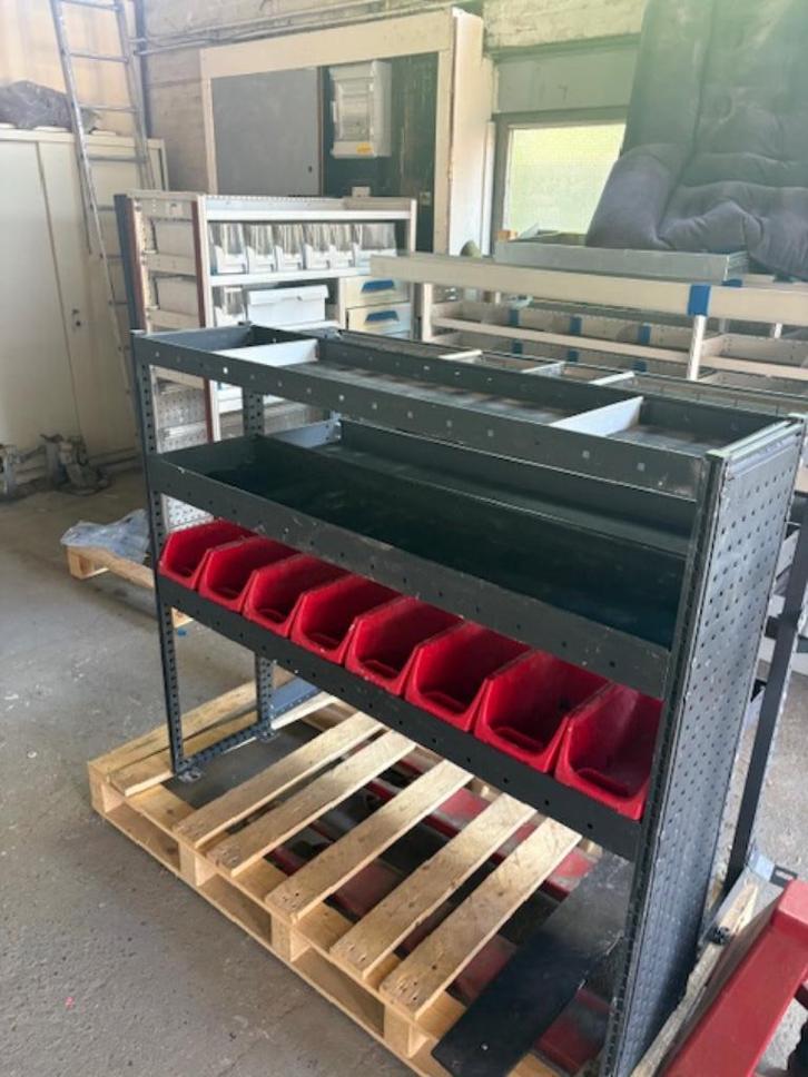 Bedrijfswagen inrichting (2432) L135 B32 H117 €150, Auto diversen, Auto-accessoires, Gebruikt, Ophalen