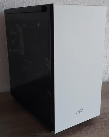 mid-range gaming desktop pc te koop beschikbaar voor biedingen