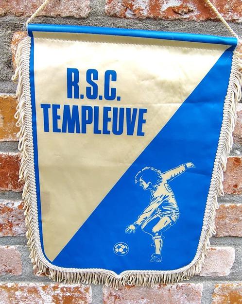 RSC Templeuve mooie vaandel fanion wimpel football voetbal, Verzamelen, Sportartikelen en Voetbal, Zo goed als nieuw, Spel, Ophalen of Verzenden