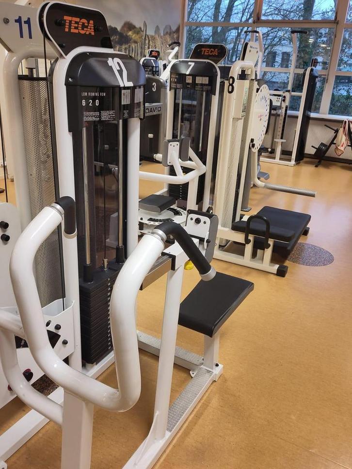 Diverse Teca toestellen: Chest, row, pull up etc., Sport en Fitness, Fitnessapparatuur, Zo goed als nieuw, Krachtstation, Armen