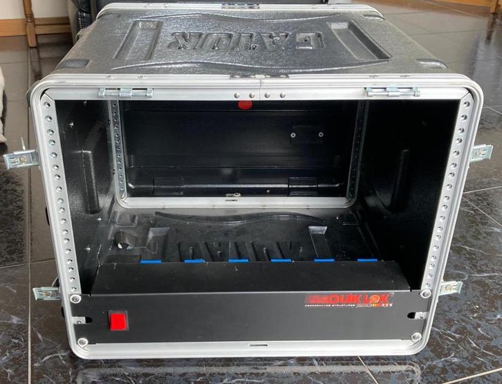GATOR 19 inch flightcase 8U, Muziek en Instrumenten, Behuizingen en Koffers, Gebruikt, Flightcase, Ophalen