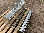hark-zeef bak ( Rake Riddle Bucket ) CW05, Ophalen