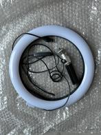 Led lamp op usb aansluiting ringlamp met klein statief, Huis en Inrichting, Ophalen, Zo goed als nieuw