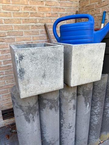 Granito tuin bloembakken 4 x (30x30x30cm) beschikbaar voor biedingen