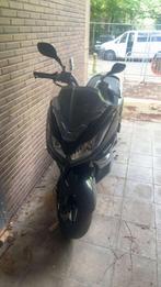 Scooter 125 kawasaki 5400km, rien a prévoir !!, Zo goed als nieuw