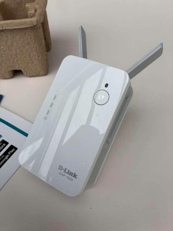 D-Link DAP-1620 AC1300 Range Extender 1300 Mbps., Computers en Software, WiFi-versterkers, Zo goed als nieuw, Ophalen of Verzenden