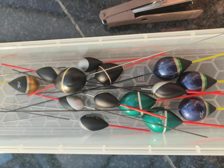 Lot met 14 grote nieuwe dobbers, Watersport en Boten, Hengelsport | Witvissen, Nieuw, Dobber of Lood, Ophalen