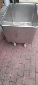 Roestvrijstalen container op wielen, Ophalen