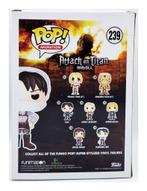 Funko POP Attack on Titan Cleaning Levi (239) Released: 2017, Envoi, Comme neuf