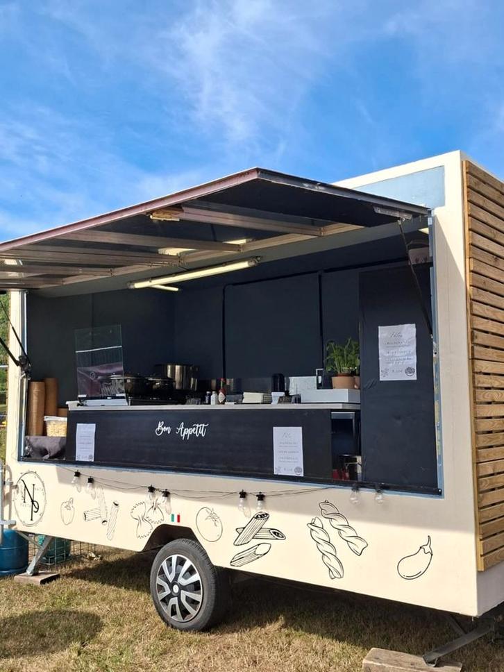 Foodtruck à vendre – Remorque professionnelle 2m x 4m
Rénova, Zakelijke goederen, Stock en Retail | Verkoopwagens, Ophalen of Verzenden