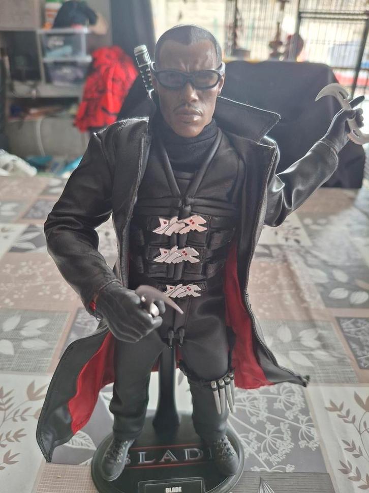 Custom blade 1/6 (no hot toys), Verzamelen, Film en Tv, Zo goed als nieuw, Actiefiguur of Pop, Ophalen of Verzenden