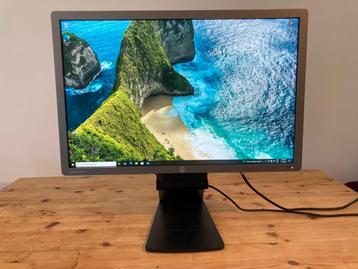 HP EliteDisplay E241i 24-inch IPS LED Scherm beschikbaar voor biedingen