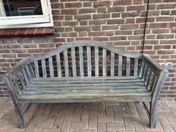 Houten tuin zitbank (tweezit) beschikbaar voor biedingen