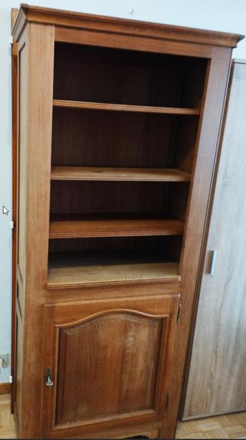 Kast eik half open 3 legplanken + 1 binnenin afm 78x37x190 beschikbaar voor biedingen