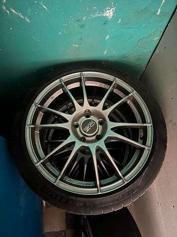 4 jantes Oz ultraleggera 18 pouces 5x112 + pneus ps4 beschikbaar voor biedingen
