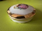 Pot à bijoux en porcelaine de Limoges avec bord doré, Enlèvement
