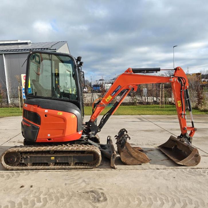 Kubota U27-4 - 2024 - 534 uur - 2,5T - 3 bakken - PE1050, Cd's en Dvd's, Cd's | Verzamelalbums, Ophalen