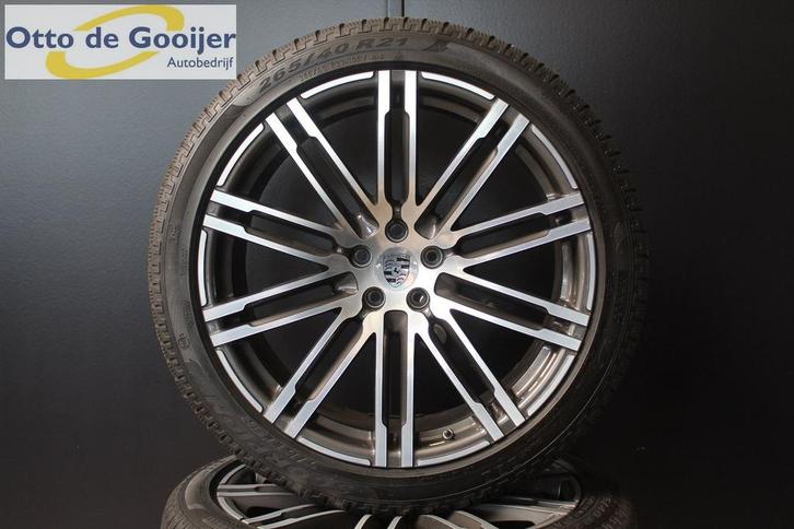 Originele Porsche Macan Turbo 21 Inch Winterbanden 295/35R21, Auto-onderdelen, Banden en Velgen, Banden en Velgen, Winterbanden