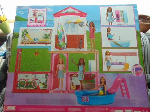 Barbie Summer House comprenant 3 barbies, Mattel, neuves dan, Enfants & Bébés, Jouets | Maisons de poupées, Neuf, Maison de poupées