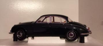 1/18 Daimler V8-250 British Racing Green 1967 Paragon Models beschikbaar voor biedingen