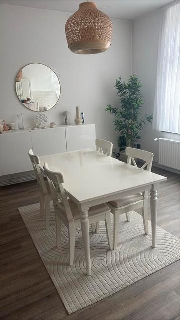 Salle a manger IKEA beschikbaar voor biedingen