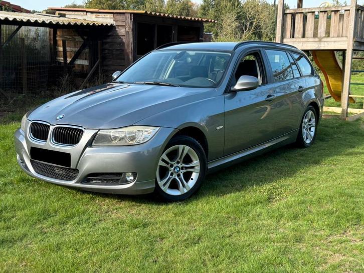 Bmw 318D E91 euro 5 gekeurd v.v, Auto's, BMW, Particulier, 3 Reeks, ABS, Airbags, Airconditioning, Alarm, Bluetooth, Bochtverlichting