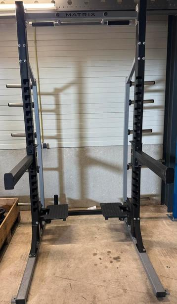 Matrix Magnum Half Rack Halfrack Powerrack beschikbaar voor biedingen