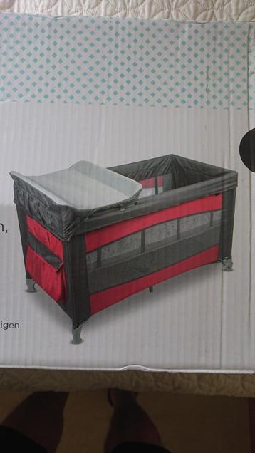 lit pliable bébé+table à langer+matelas+couette+drap, Enfants & Bébés, Enlèvement, Comme neuf, Lit