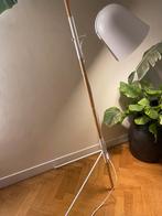 Design staanlamp splinternieuw, Maison & Meubles, Lampes | Lampadaires, Neuf, Modern design, Synthétique, Enlèvement