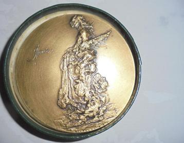 bronzen medaille van Cv Huisvesting Antwerpen 1921-1996 beschikbaar voor biedingen
